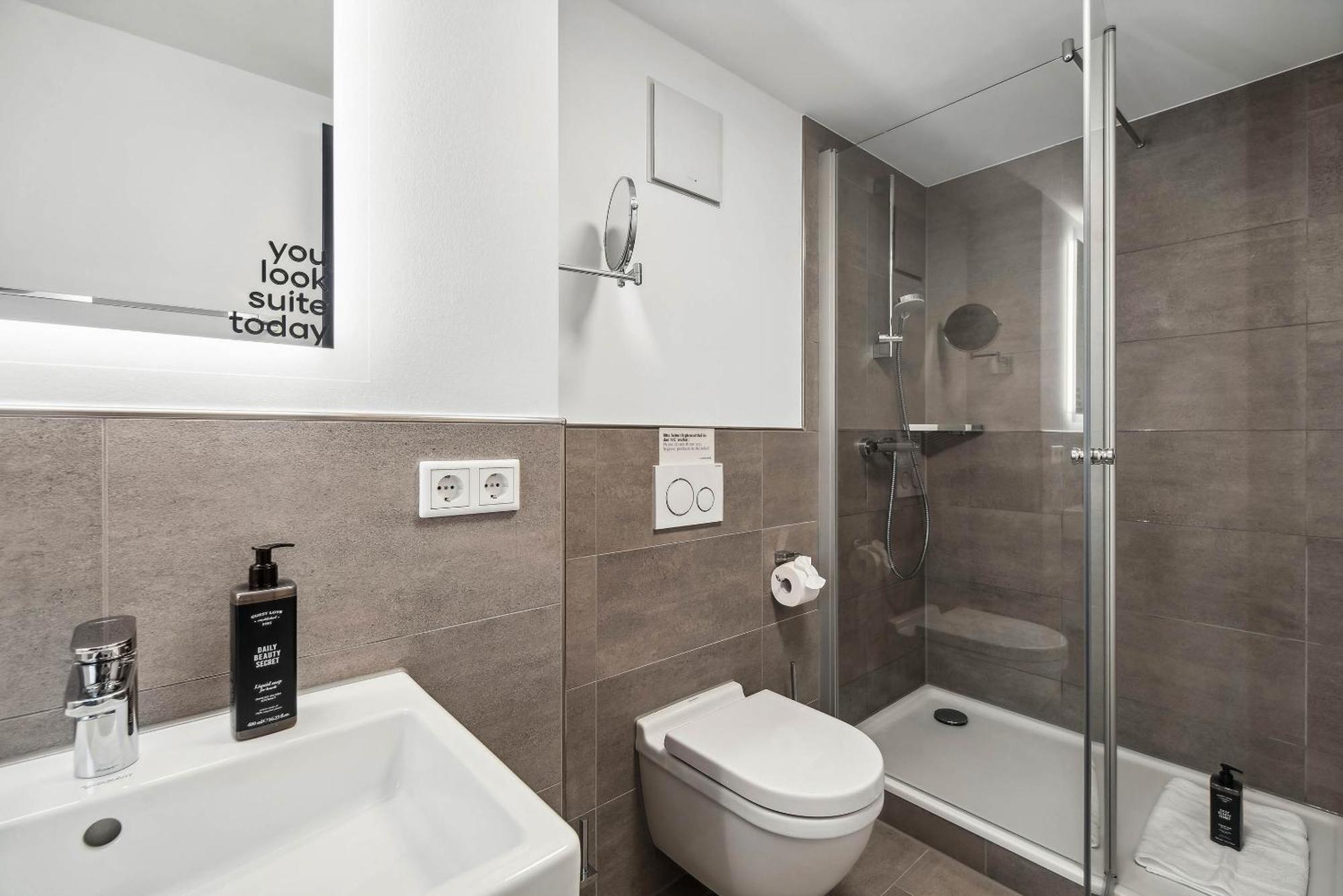 Limehome Kassel Wilhelmsstrasse ภายนอก รูปภาพ